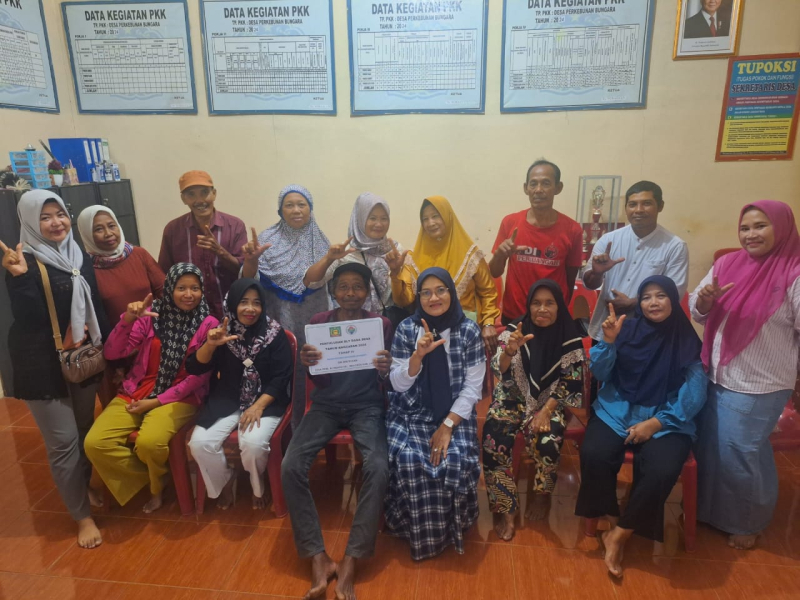 Pembagian BLT Desa Perkebunan Bungara