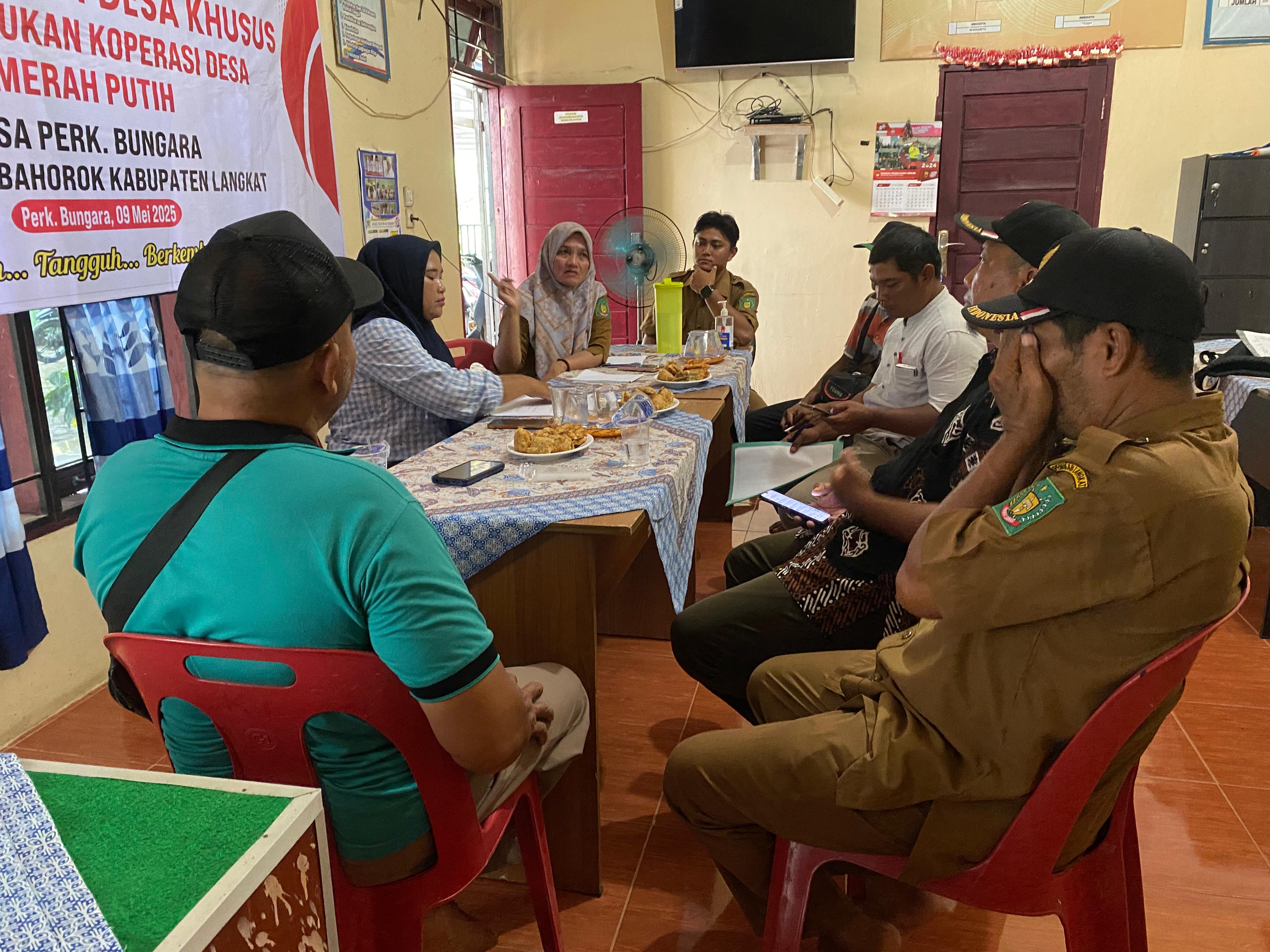 RAPAT KORDINASI TENTANG KOPERASI DESA MERAH PUTIH DI DESA PERKEBUNAN BUNGARA